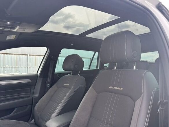 2020 Volkswagen Passat Alltrack B8 Рестайлинг, белый, 3000000 рублей - вид 10