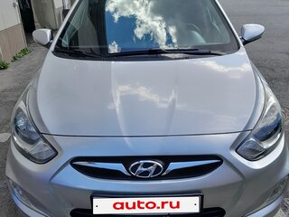 2012 Hyundai Solaris I, серебристый, 820000 рублей, вид 1