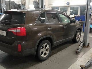 2014 Kia Sorento II Рестайлинг, коричневый, 1699000 рублей, вид 3