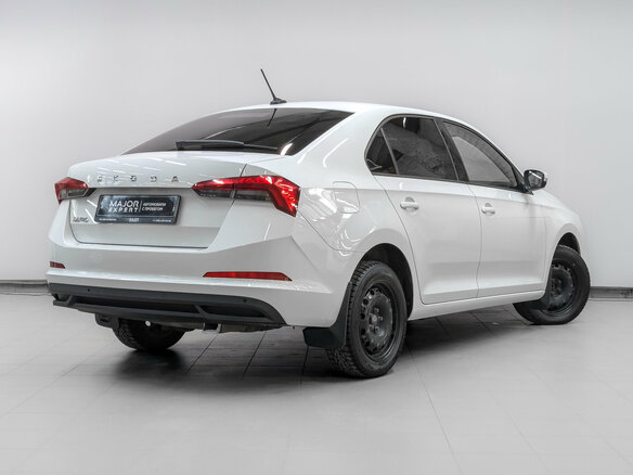 2022 Skoda Rapid II, белый - вид 4