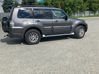 2014 Mitsubishi Pajero IV Рестайлинг 2, серый, 2440000 рублей, вид 4