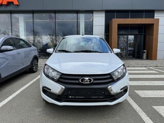 2026 Lada (ВАЗ) Granta I Рестайлинг, белый, 987000 рублей, вид 2