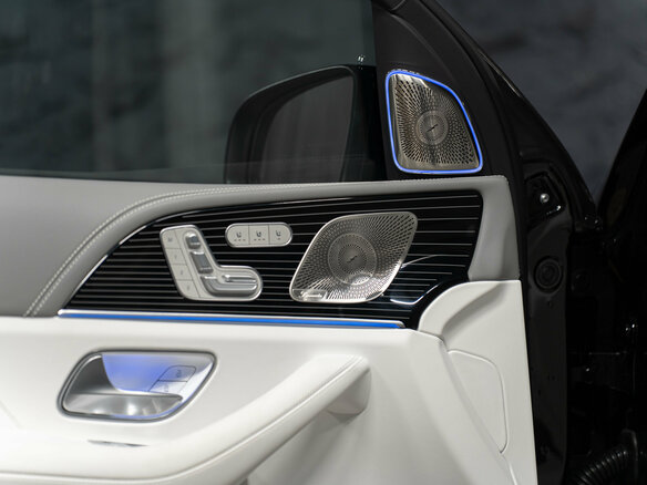 2025 Mercedes-Benz Maybach GLS 600 I Рестайлинг, чёрный, 29490000 рублей - вид 34