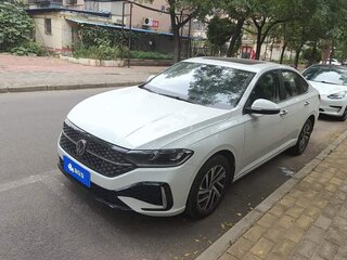 2023 Volkswagen Lavida III Рестайлинг, белый, 1160000 рублей, вид 3