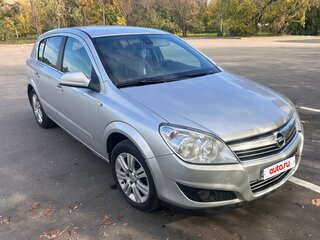 2011 Opel Astra H Рестайлинг, серебристый, 420000 рублей, вид 3