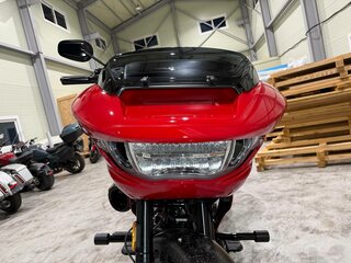 2025 Harley-Davidson CVO Road Glide, красный, 4788000 рублей, вид 3