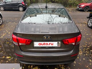 2017 Kia Rio III Рестайлинг, серый, 690000 рублей, вид 5