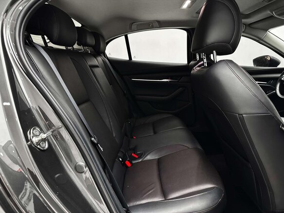 2023 Mazda 3 Axela IV (BP), серый, 1360000 рублей - вид 20