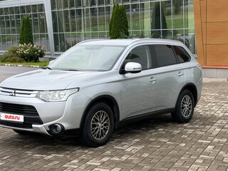 2014 Mitsubishi Outlander III Рестайлинг, серебристый, 1399000 рублей, вид 1