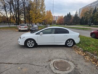2011 Honda Civic VIII Рестайлинг, белый, 670000 рублей, вид 4