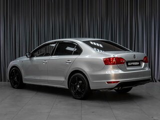 2013 Volkswagen Jetta VI, серебристый, 889000 рублей, вид 2