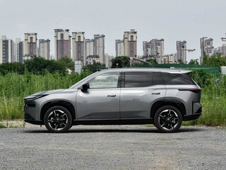 2026 Toyota bZ3X 58.3 kWh, серебристый, 2550000 рублей, вид 4