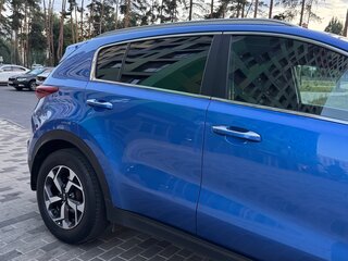 2021 Kia Sportage IV Рестайлинг, синий, 2070000 рублей, вид 4