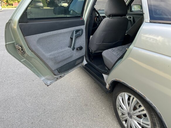 2006 Lada (ВАЗ) 2112, серебристый, 125000 рублей - вид 12