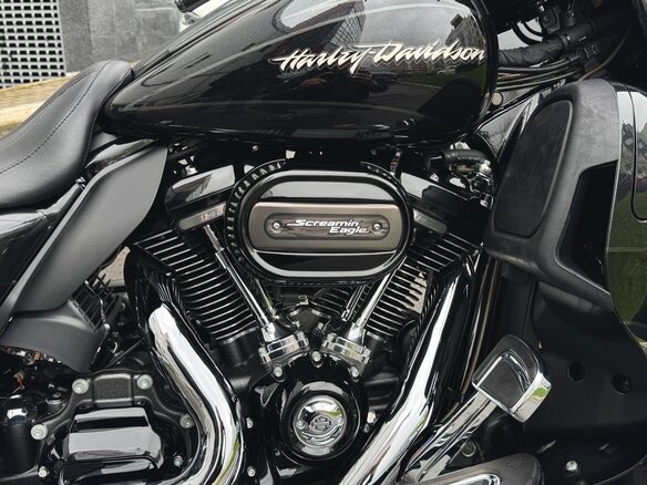 2017 Harley-Davidson CVO Street Glide, чёрный, 2550000 рублей - вид 12