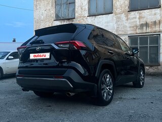 2020 Toyota RAV4 V (XA50), чёрный, 2800000 рублей, вид 3