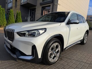 2023 BMW X1 18i sDrive III (U11/U12), белый, 3050000 рублей, вид 1