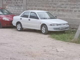 1993 Mitsubishi Lancer VI, белый, 180000 рублей, вид 2