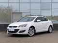 2013 Opel Astra J Рестайлинг, белый, 899000 рублей