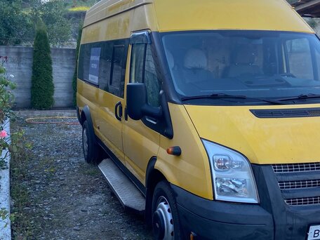 2013 Ford Transit, жёлтый, 955000 рублей, вид 2