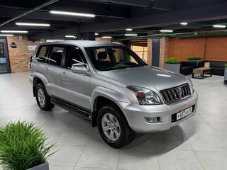 2007 Toyota Land Cruiser Prado 5-speed 120 Series Рестайлинг, серебристый, 2850000 рублей, вид 3