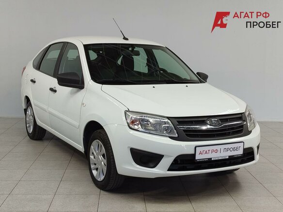 2018 Lada (ВАЗ) Granta I, белый, 609000 рублей - вид 2