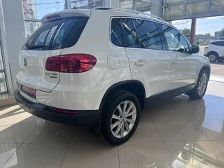 2012 Volkswagen Tiguan I Рестайлинг, белый, 1038000 рублей, вид 4