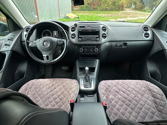 2011 Volkswagen Tiguan I Рестайлинг, чёрный, 1250000 рублей - вид 11