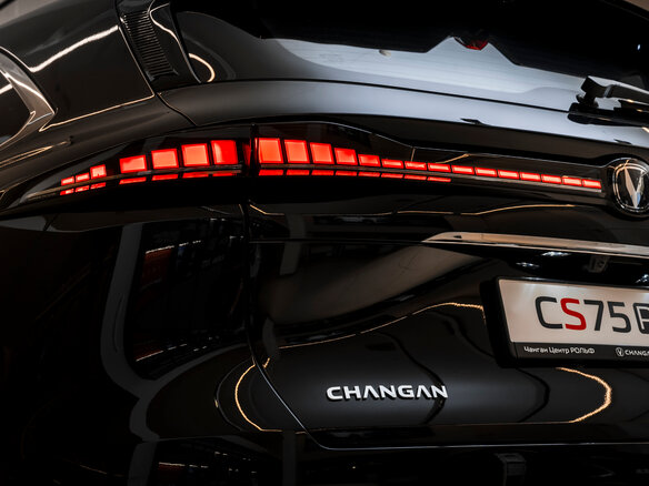 2025 Changan CS75 Plus IV, чёрный, 4249900 рублей - вид 6