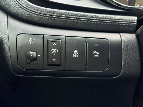 2011 Kia Optima III, золотистый, 1120000 рублей - вид 18