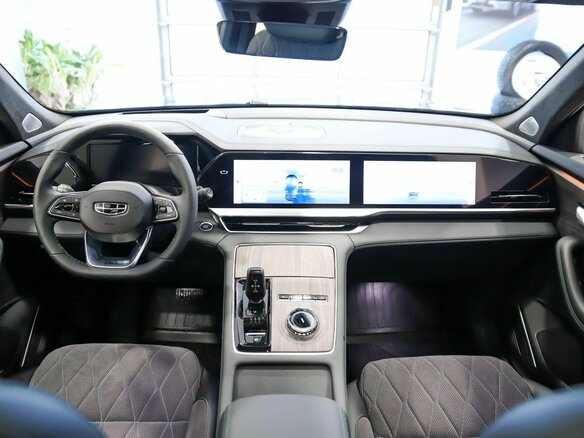 2026 Geely Monjaro I, серебристый - вид 15