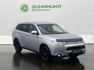 2013 Mitsubishi Outlander III, серебристый, 1140000 рублей, вид 3
