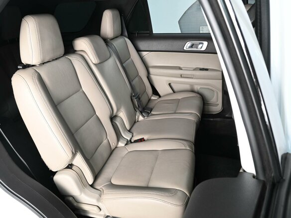 2015 Ford Explorer V, белый - вид 6