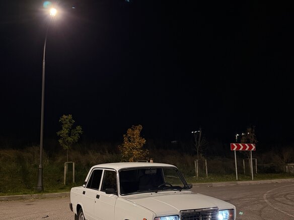 2009 Lada (ВАЗ) 2107, белый, 290000 рублей - вид 2