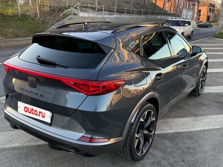 2022 Cupra Formentor e-Hybrid I, серый, 2990000 рублей, вид 4