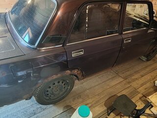 2011 Lada (ВАЗ) 2107, пурпурный, 70000 рублей, вид 1