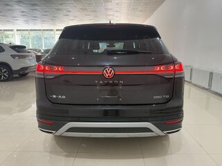 2023 Volkswagen Tayron I Рестайлинг, чёрный, 2850000 рублей, вид 3