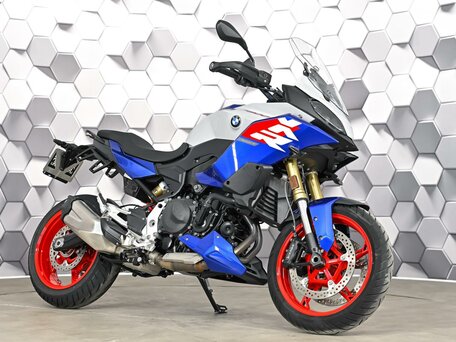 2025 BMW F 900 XR, белый, 1339000 рублей, вид 1