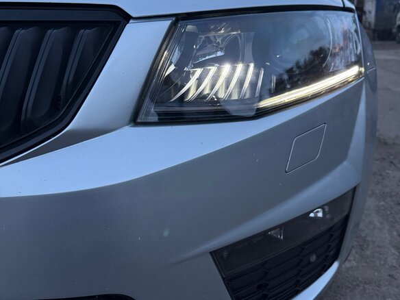 2017 Skoda Octavia III (A7), серебристый - вид 12