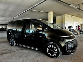 2025 Hyundai Staria I, чёрный, 8098000 рублей, вид 5