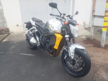 2006 Yamaha FZ1, серебристый, 350000 рублей, вид 1
