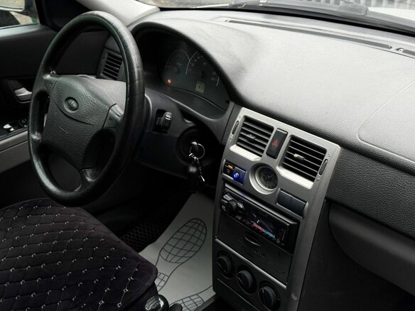 2011 Lada (ВАЗ) Priora I, серебристый, 250000 рублей - вид 15