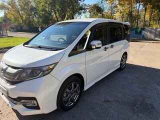 2016 Honda Stepwgn Spada V, белый, 1950000 рублей, вид 1