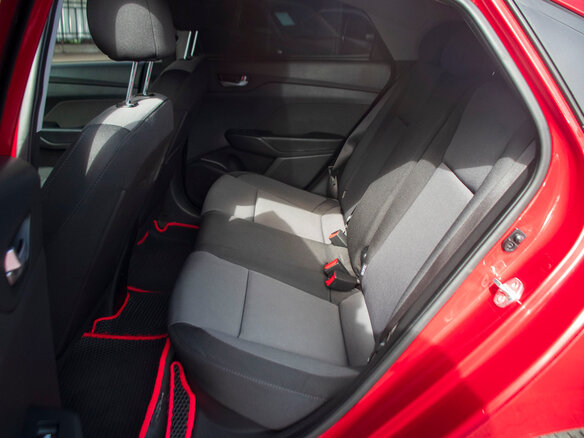 2018 Hyundai Solaris II, красный - вид 25