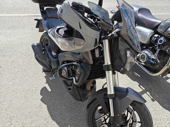 2023 Bajaj Dominar 400, чёрный - вид 5