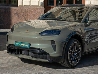 2026 Porsche Cayenne Electric IV, зелёный, 24500000 рублей, вид 5