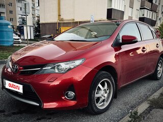 2013 Toyota Auris II, красный, 1160000 рублей, вид 1
