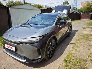 2022 Toyota bZ4X I, серый, 3850000 рублей, вид 1