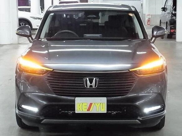 2022 Honda Vezel II, серый, 1650000 рублей - вид 1