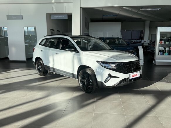 2023 Jetta VS7 I Рестайлинг 1, белый, 2450000 рублей - вид 2